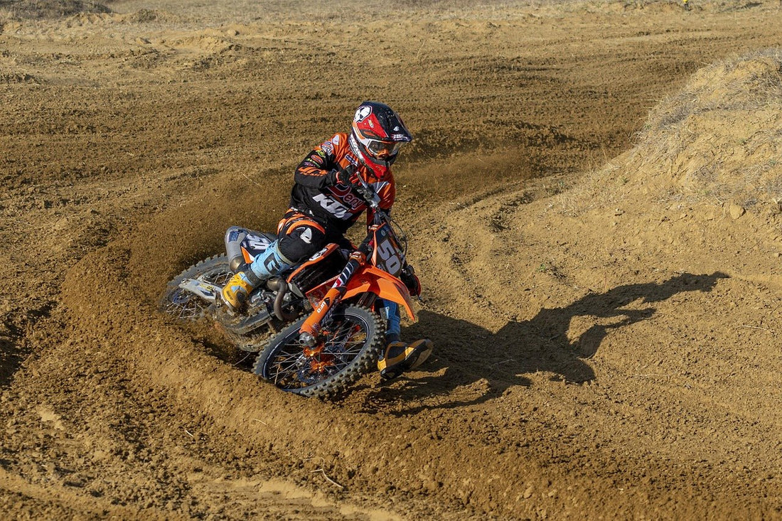 Motorcross gereedschap kiezen: dit heeft elke crossmotor nodig - MxProStoreParts