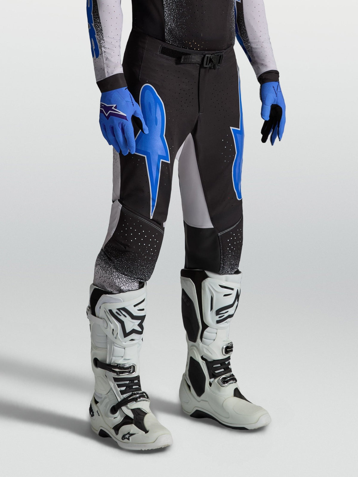 Alpinestars Supertech Hiten AFD Pantalones 2027 Negro Lila Claro Azul Blithe - MxProStoreParts