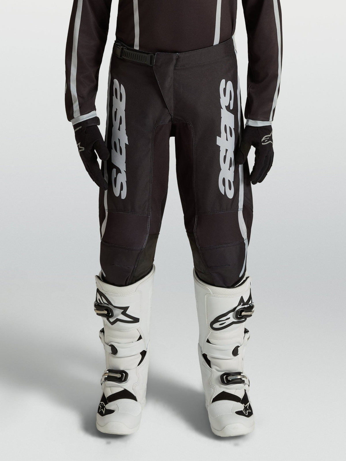 Alpinestars Pantalones Fluid Apex V2 Infantil 2027 Negro y Plateado - MxProStoreParts