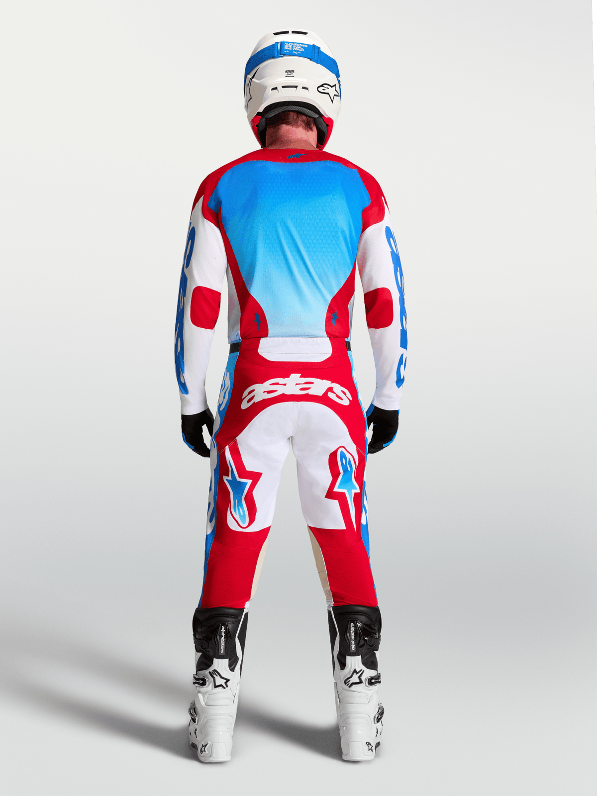 Maillot Alpinestars Racer Hunt 2027 – Blanc, Rouge Feu, Bleu UCLA - MxProStoreParts