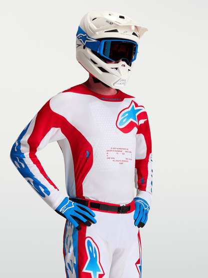 Maillot Alpinestars Racer Hunt 2027 – Blanc, Rouge Feu, Bleu UCLA - MxProStoreParts