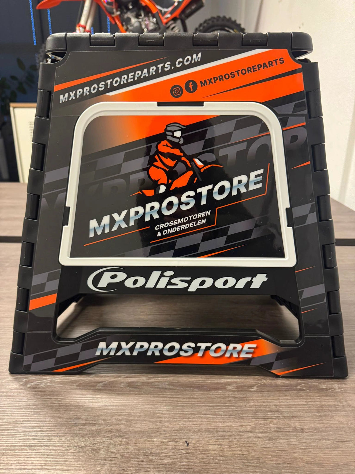 Polisport Taburete plegable - Edición MXProStore | Naranja/Negro - MxProStoreParts